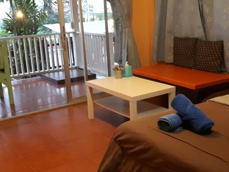 Hotel Insook Ko Larn Guesthouse