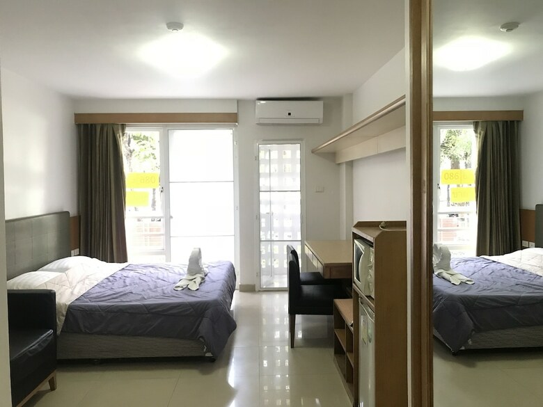 Hotel I-house By Jenny