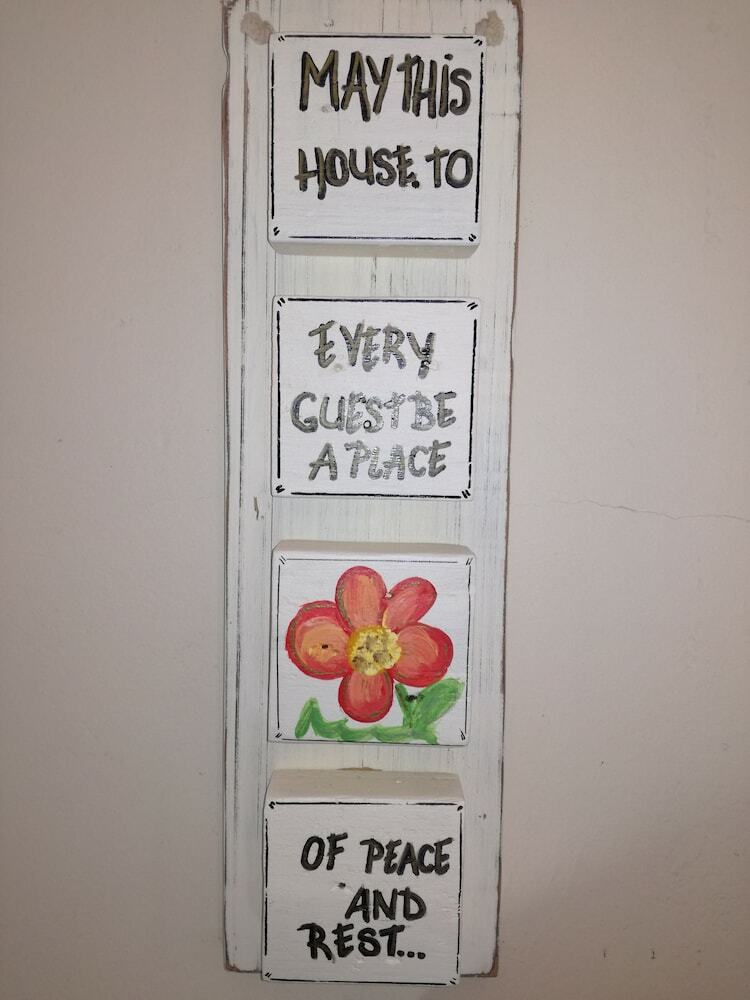 Hotel The Guest House
