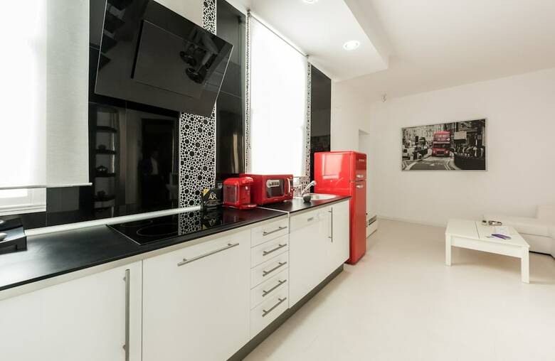 Apartamentos Plaza de La Morer�a City Center