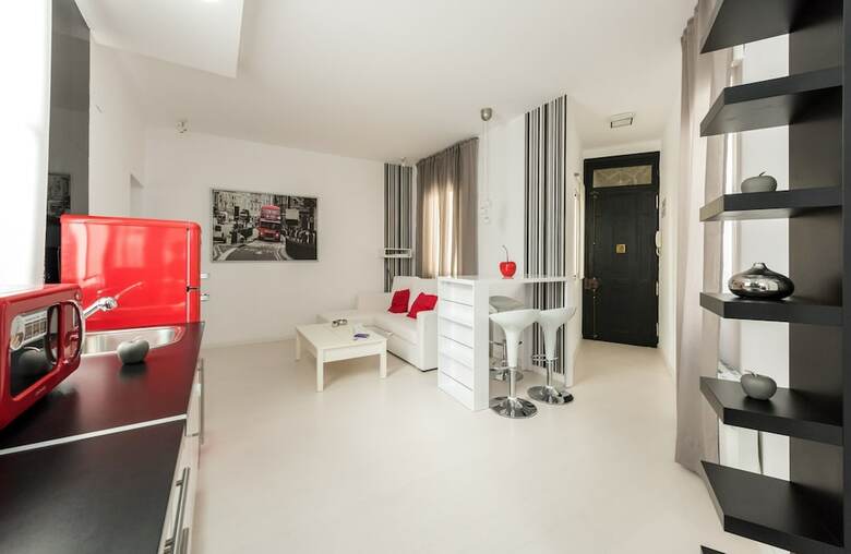 Apartamentos Plaza de La Morer�a City Center