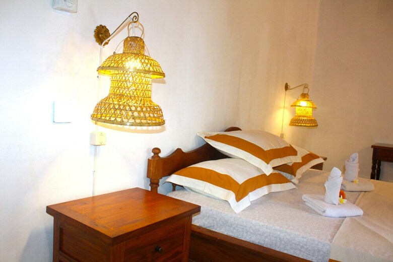 Bed & Breakfast Lovina Palace