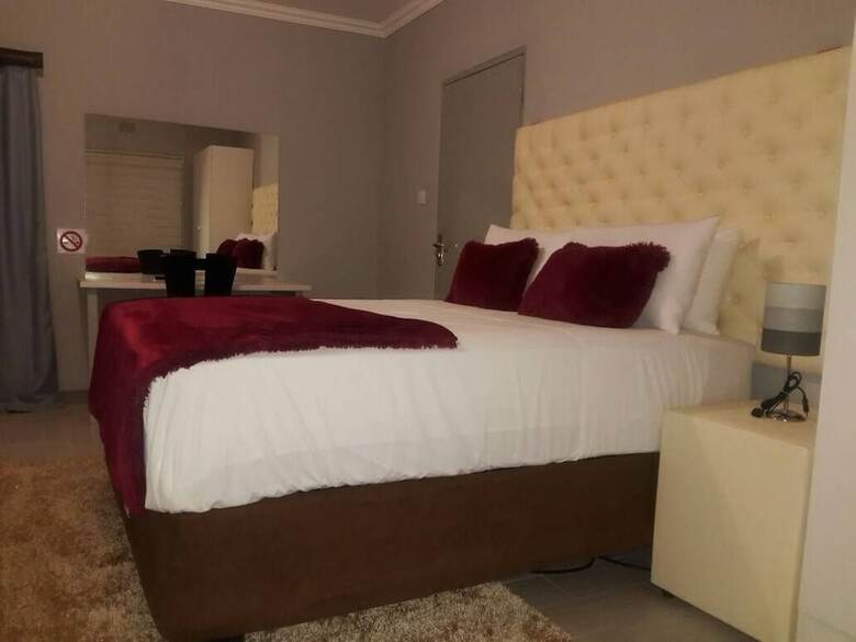 Hotel The New Mall Guest House