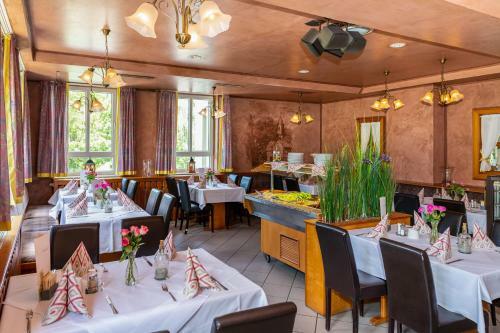 Hostal Landhotel Zum Niestetal