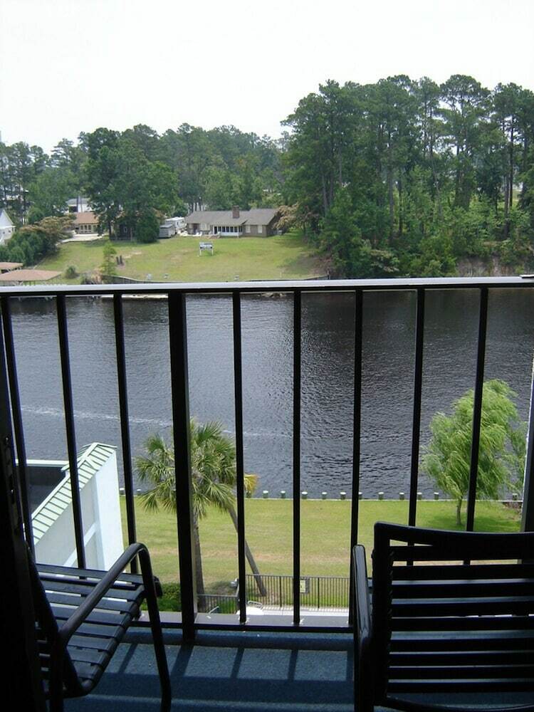 Hotel Riverwalk Inn & Suites