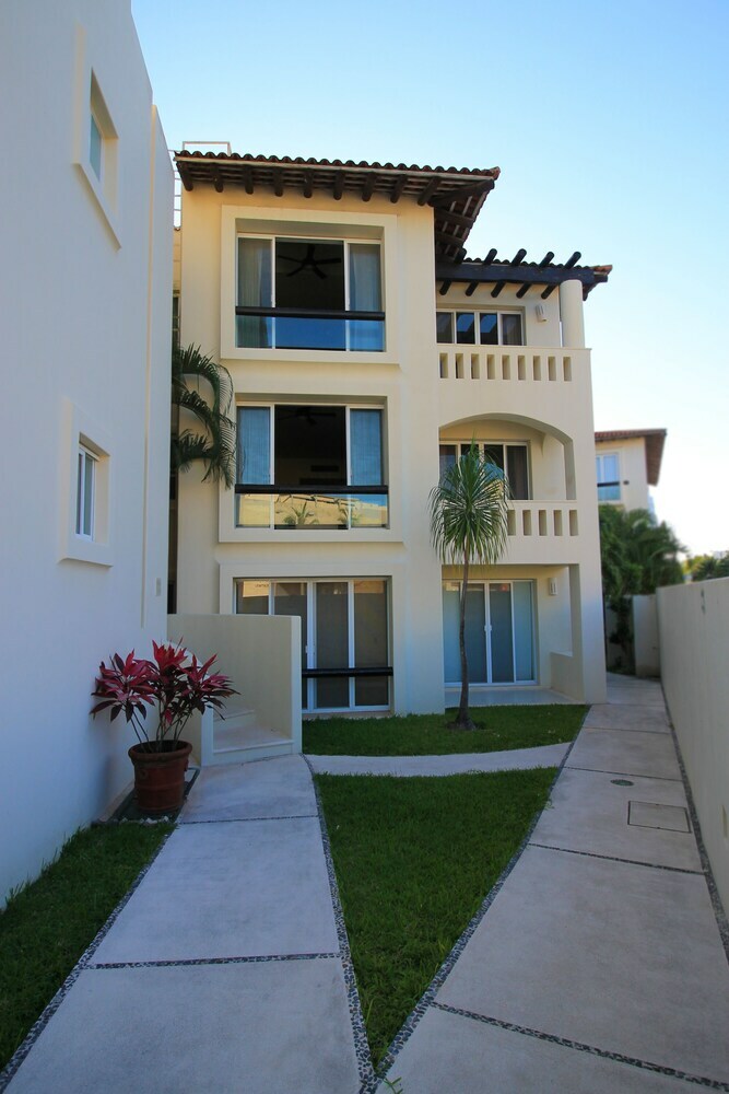 Apartamentos Luna Maya Beautiful 2br Beach Condo