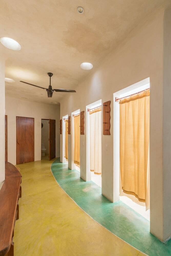 Hotel Holistika