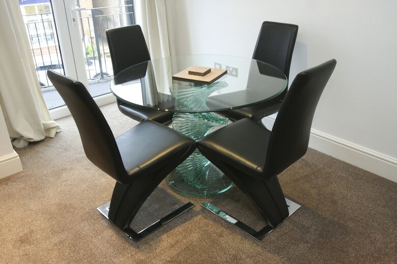 Apartamentos 2 Bed Apt In Chorleywood. Near Station