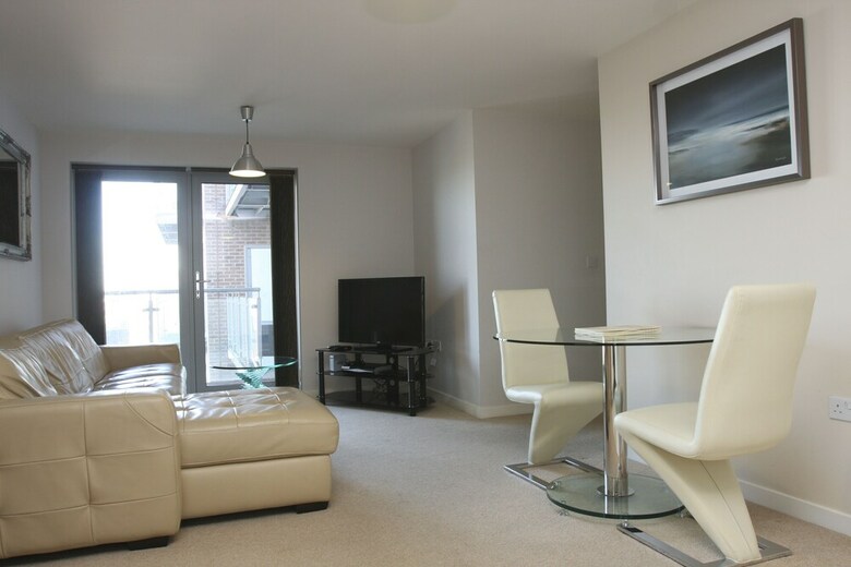 Modern Apartment, Wilmington Close