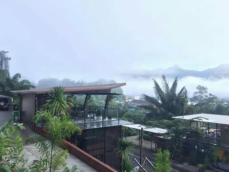 Hotel Blue Mountain Phangnga Resort