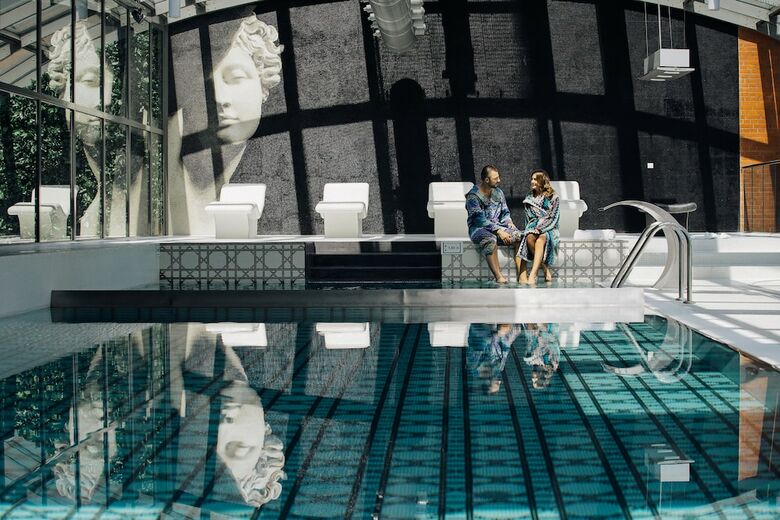 City Park Hotel & Residence