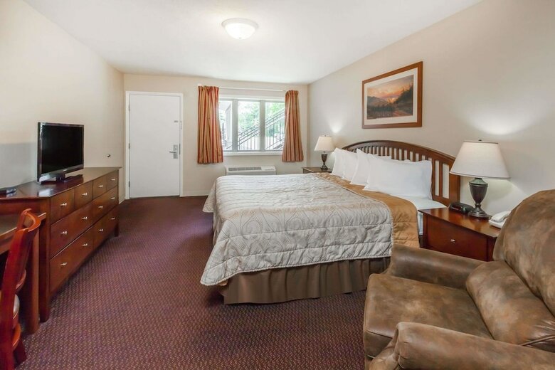 Motel Howard Johnson By Wyndham Traverse City