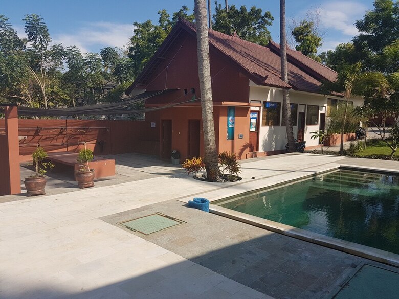 Hostal Bali Apnea Club
