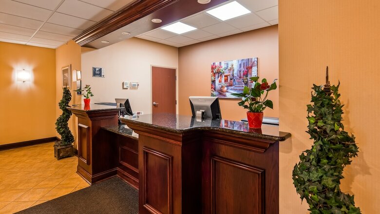 Hotel Best Western Plus Victor Inn & Suites