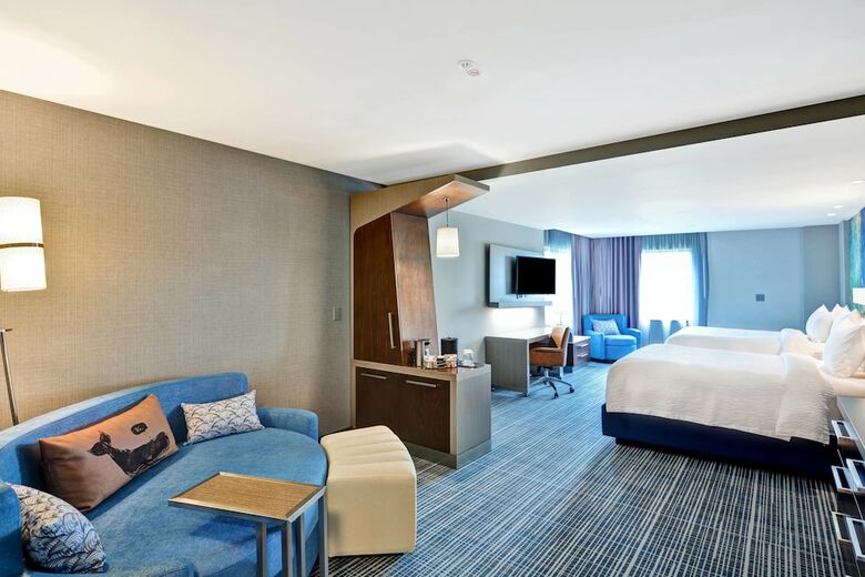 Hotel Courtyard By Marriott Long Island Islip/courthouse Complex