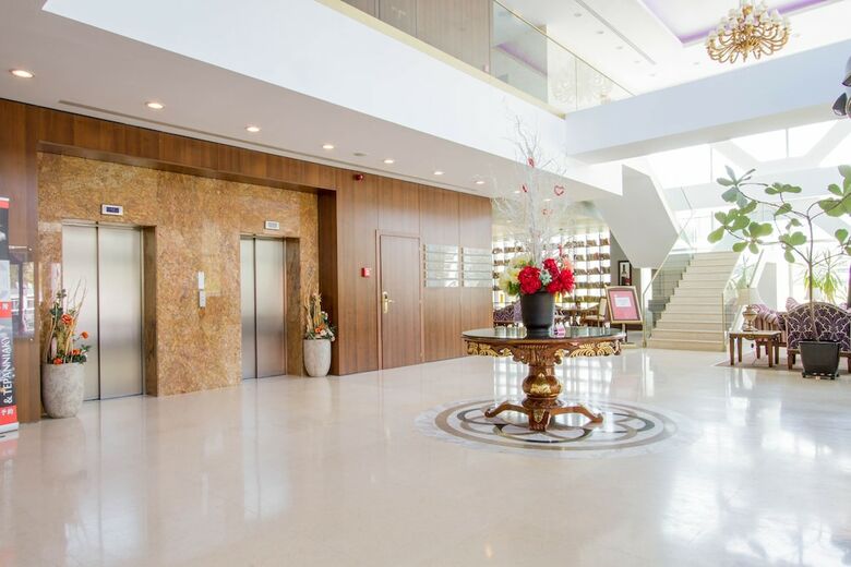 Hotel Ramada By Wyndham Brasov