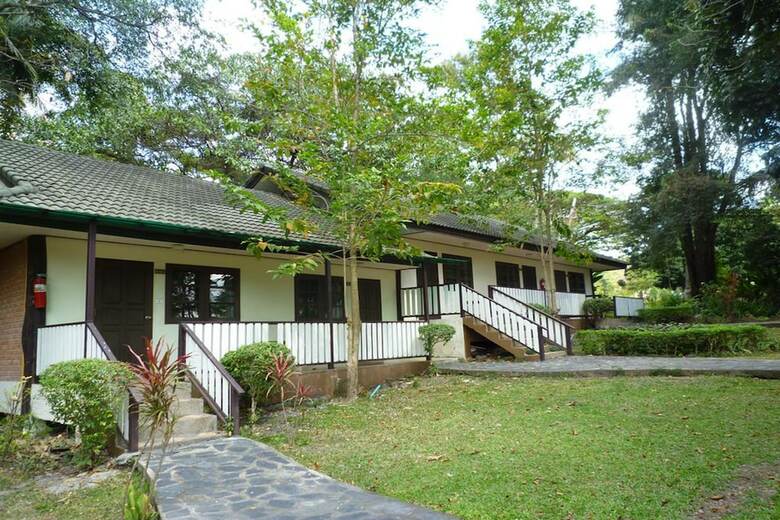 Hotel Muaklek Paradise Resort