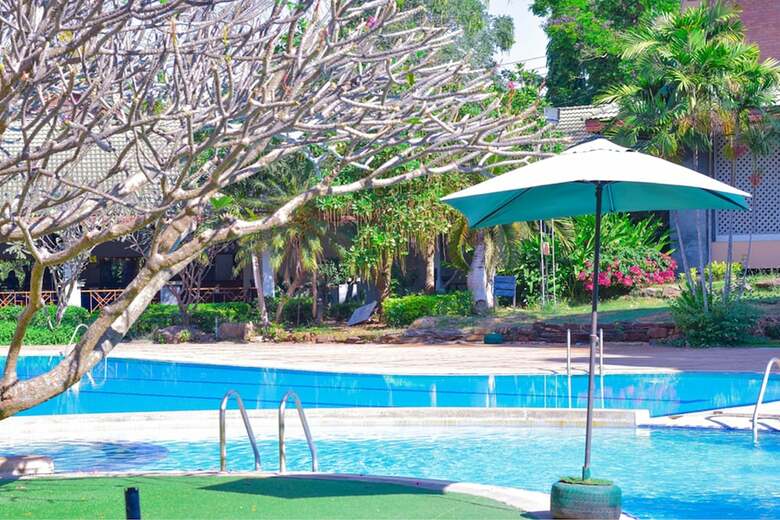 Hotel Muaklek Paradise Resort