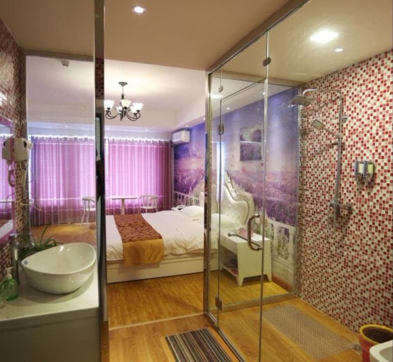Luoyang Jiayue Theme Hotel