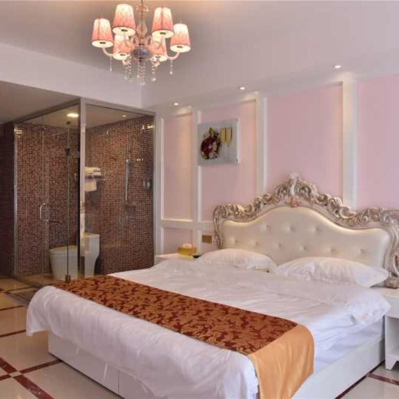 Luoyang Jiayue Theme Hotel