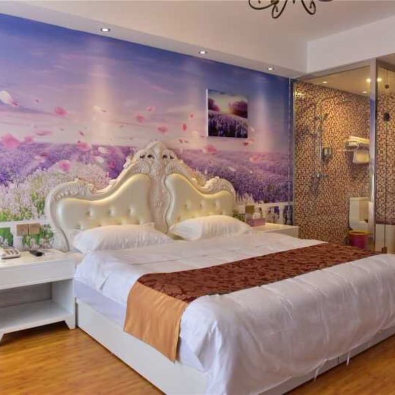 Luoyang Jiayue Theme Hotel
