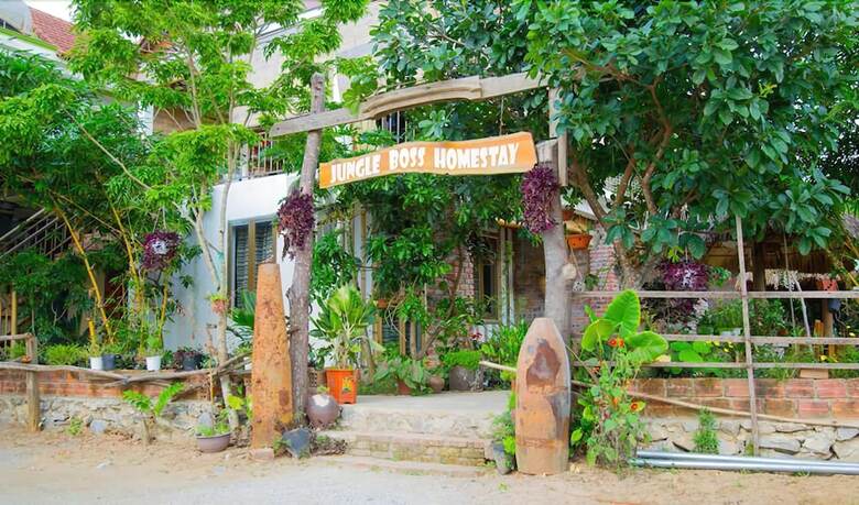 Hotel Jungle Boss Homestay