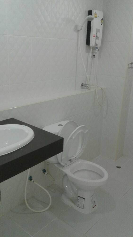 Hotel Apartment Baan Khun Mae
