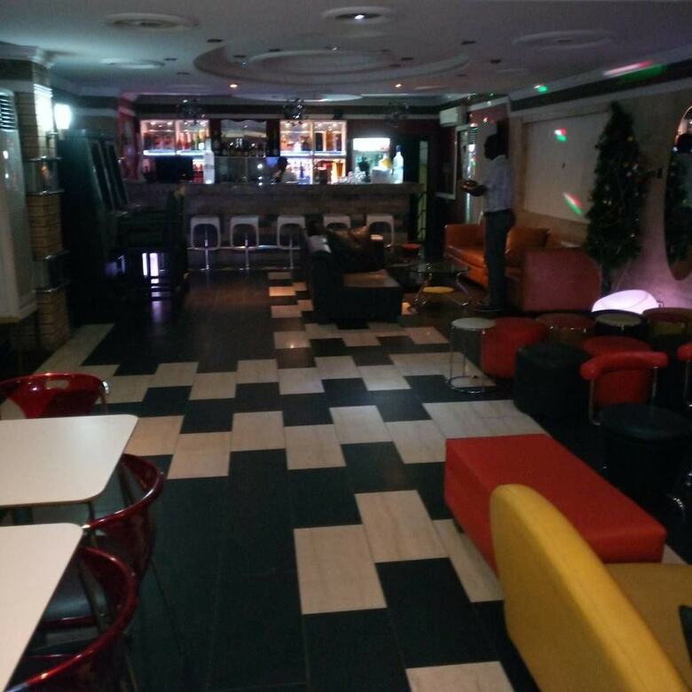 Hotel Swanky Suites In Grandview