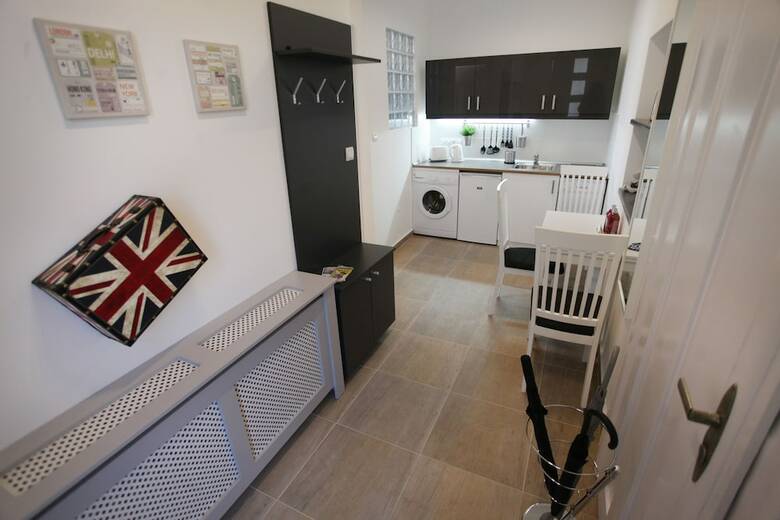 Dfive Apartments - Szervita
