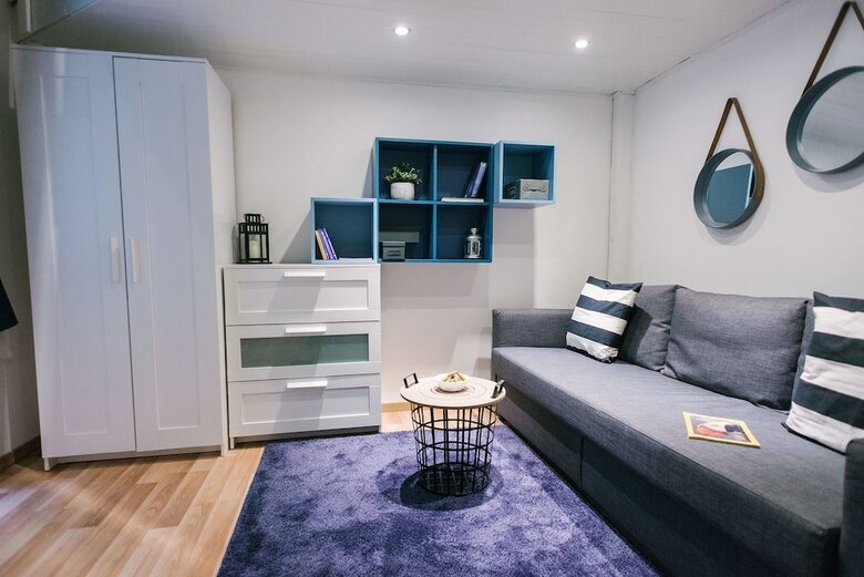Dfive Apartments - Golden Hand