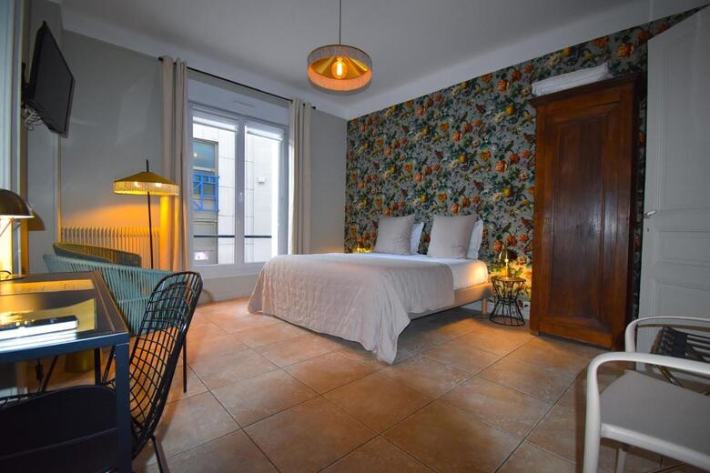 Hotel H�tel Azur Reims