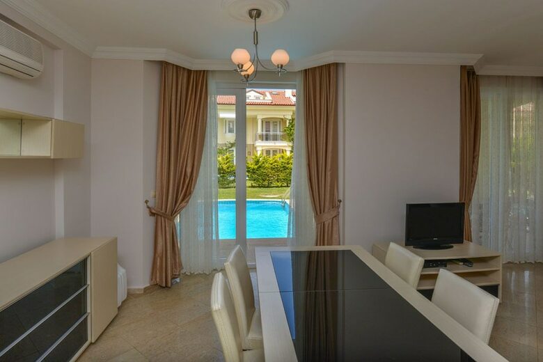Sunset Beach Villas And Apartments