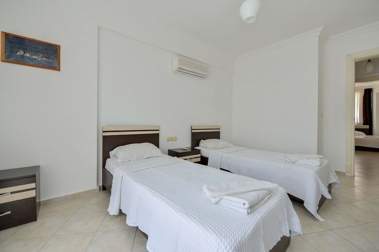 Sunset Beach Villas And Apartments