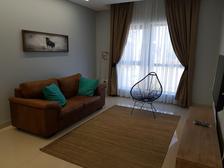 Hotel Apartments At Itowers Cbd Gaborone