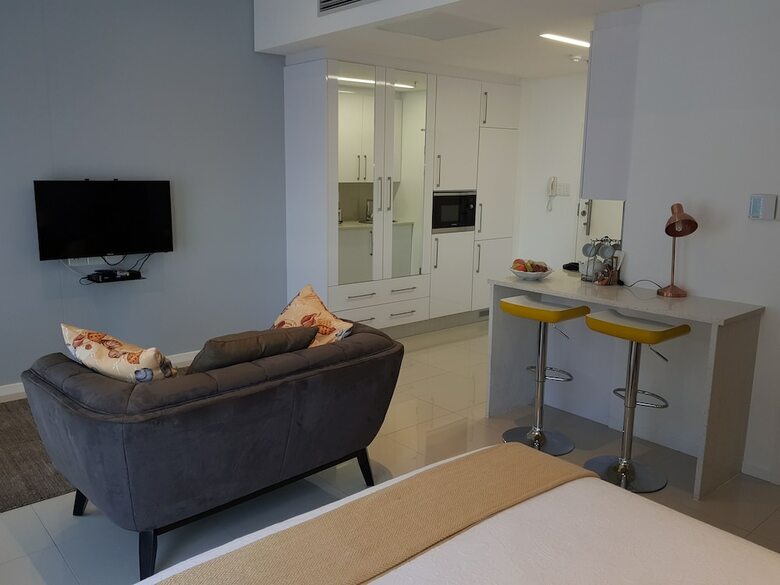 Hotel Apartments At Itowers Cbd Gaborone