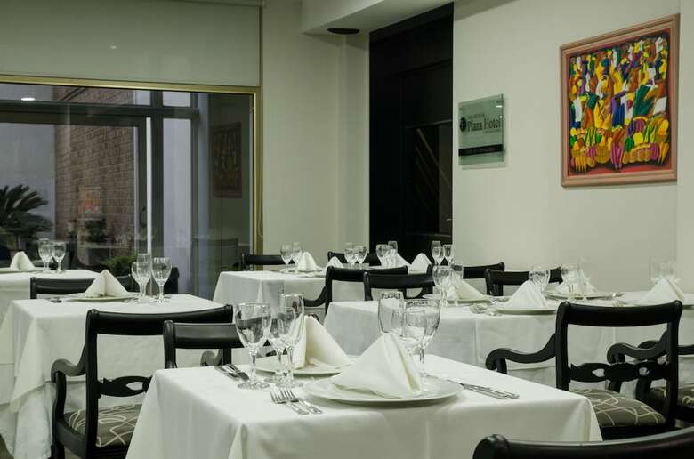 San Nicol�s Plaza Hotel