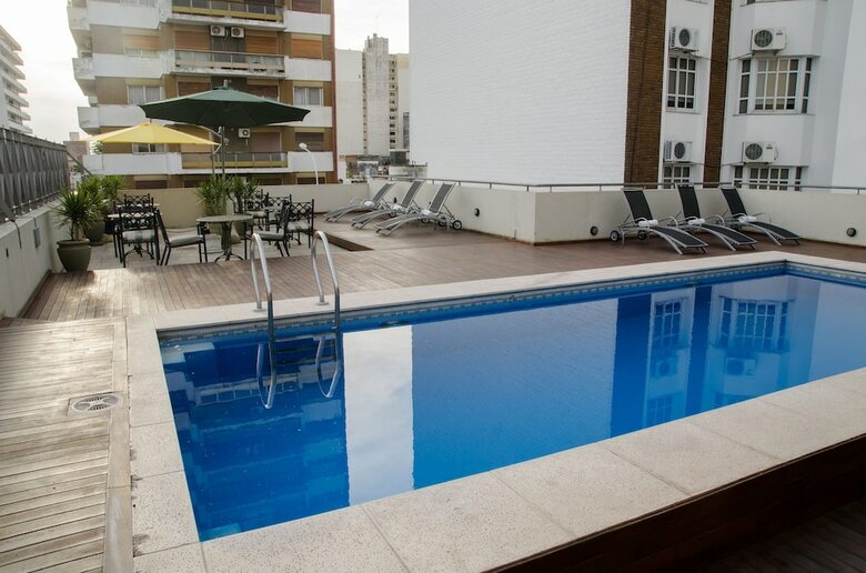 San Nicol�s Plaza Hotel