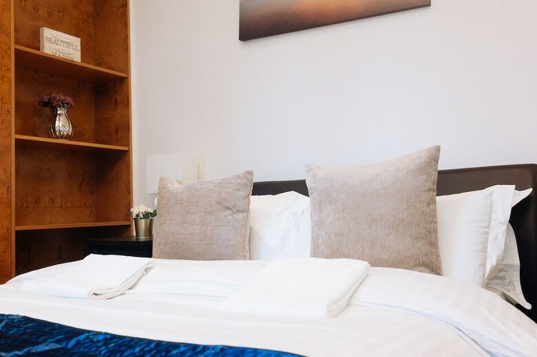 Apartamentos Mayfair Guesthouse