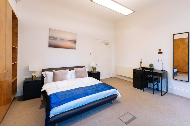 Apartamentos Mayfair Guesthouse
