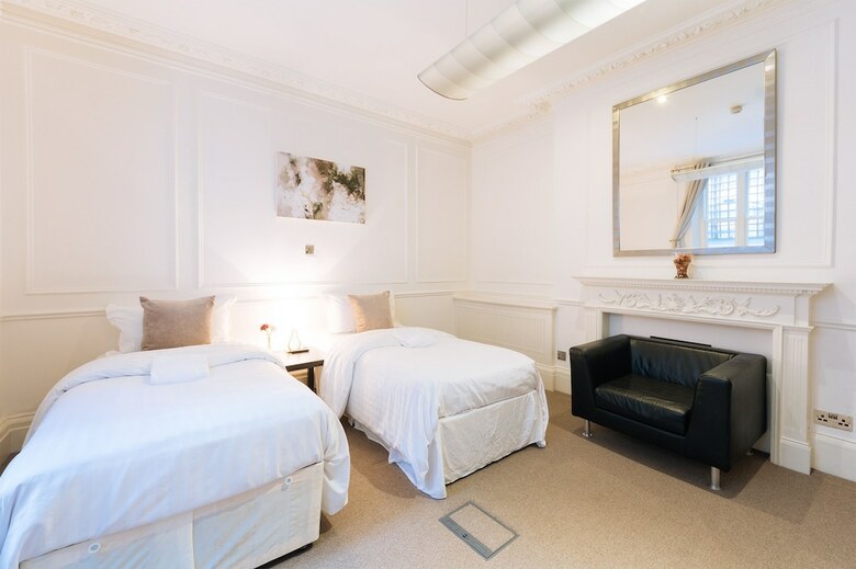 Apartamentos Mayfair Guesthouse