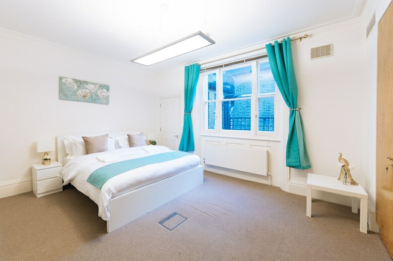 Apartamentos Mayfair Guesthouse