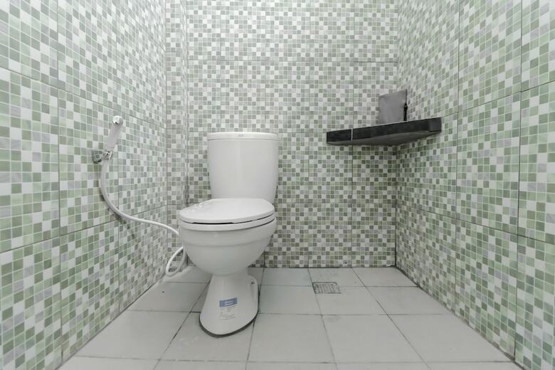 Hotel Reddoorz Plus Near Palembang Square Mall