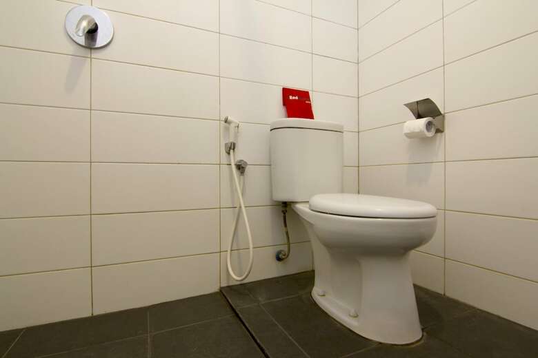 Hotel Reddoorz Near Universitas Diponegoro