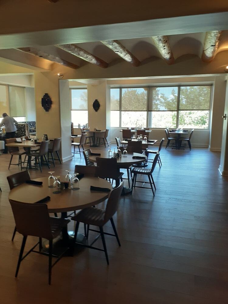 Sheraton Albuquerque Airport Hotel