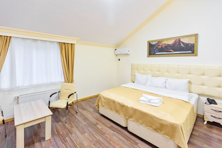 Renessans Hotel Baku