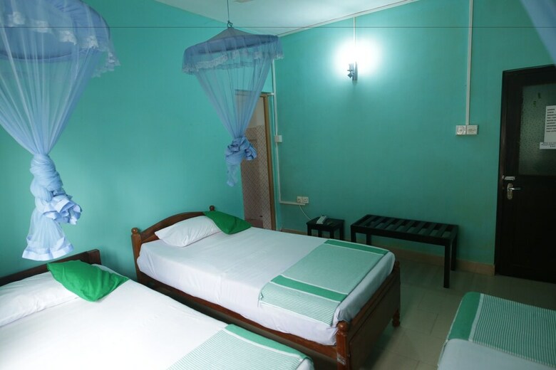 Hotel Araliya Holiday Bungalow