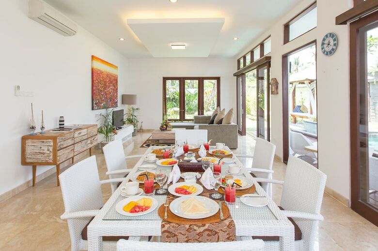 Villa Club Corner Residence By Nagisa Bali