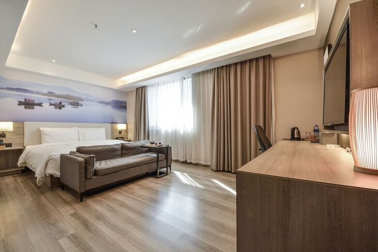 Atour Hotel Zhongshan Square Dalian
