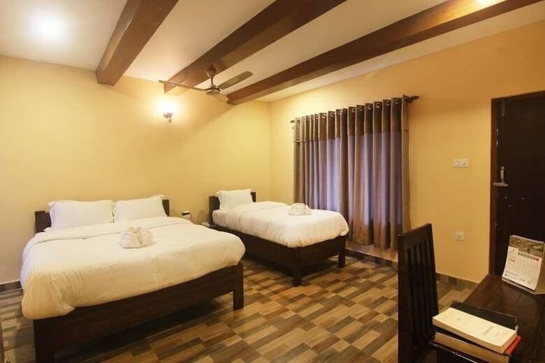 Hotel Chitwan Tiger Camp