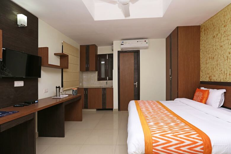Hotel Oyo 8481 Le Tara Residency